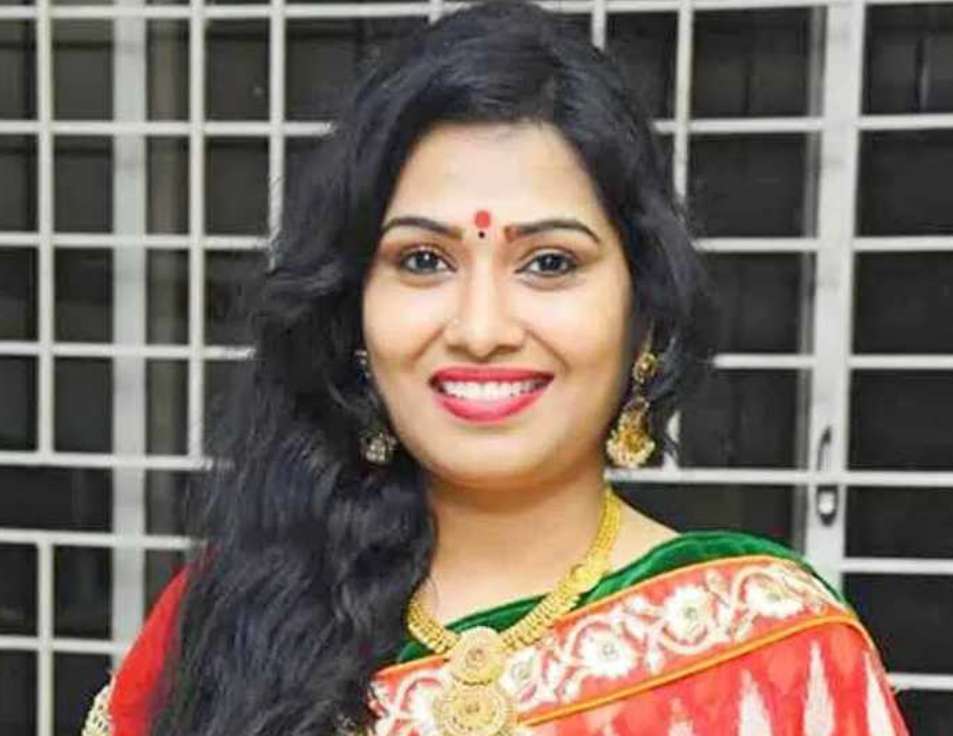 kanmaneeya serial actress