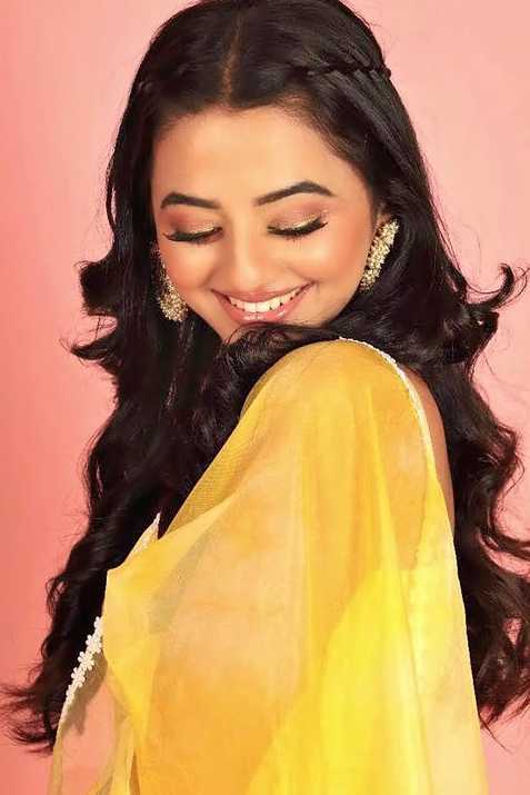Helly Shah images