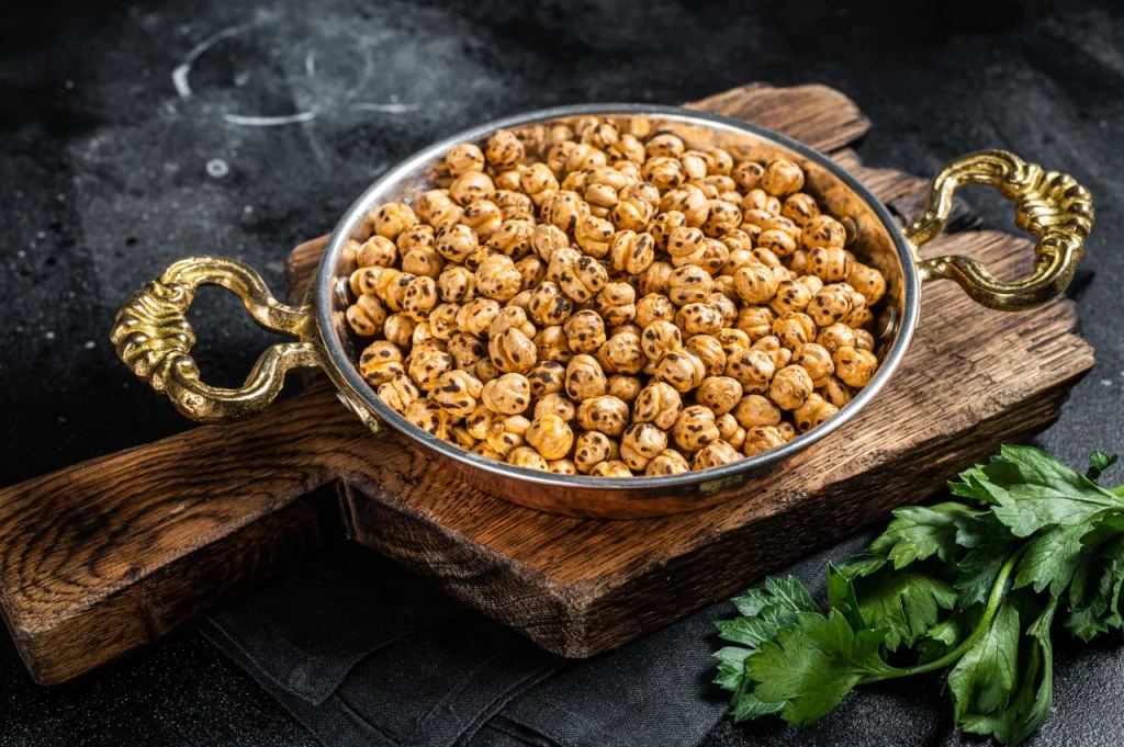 Wellhealthorganic.com:10-Benefits-of-Eating-Roasted-Gram
